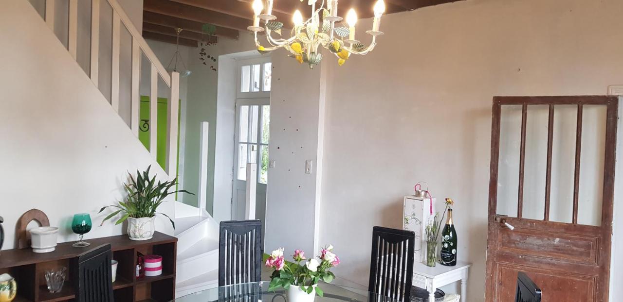 Maison Chaleureuse Et Familiale. Nalliers  Zewnętrze zdjęcie