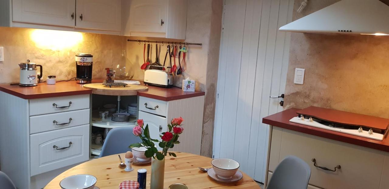 Maison Chaleureuse Et Familiale. Nalliers  Zewnętrze zdjęcie
